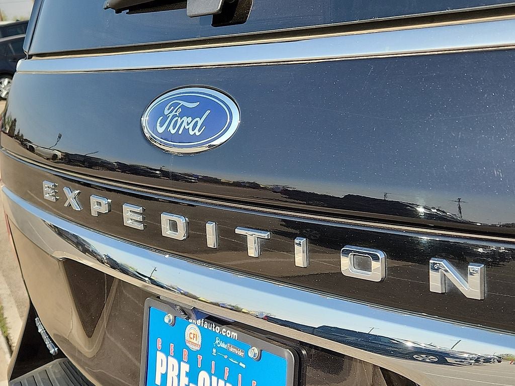 Used 2024 Ford Expedition Limited RWD image 11