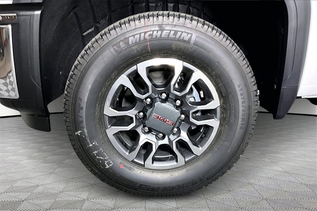 New 2026 GMC Sierra 2500 SLE w/ SLE Value Package; image 12