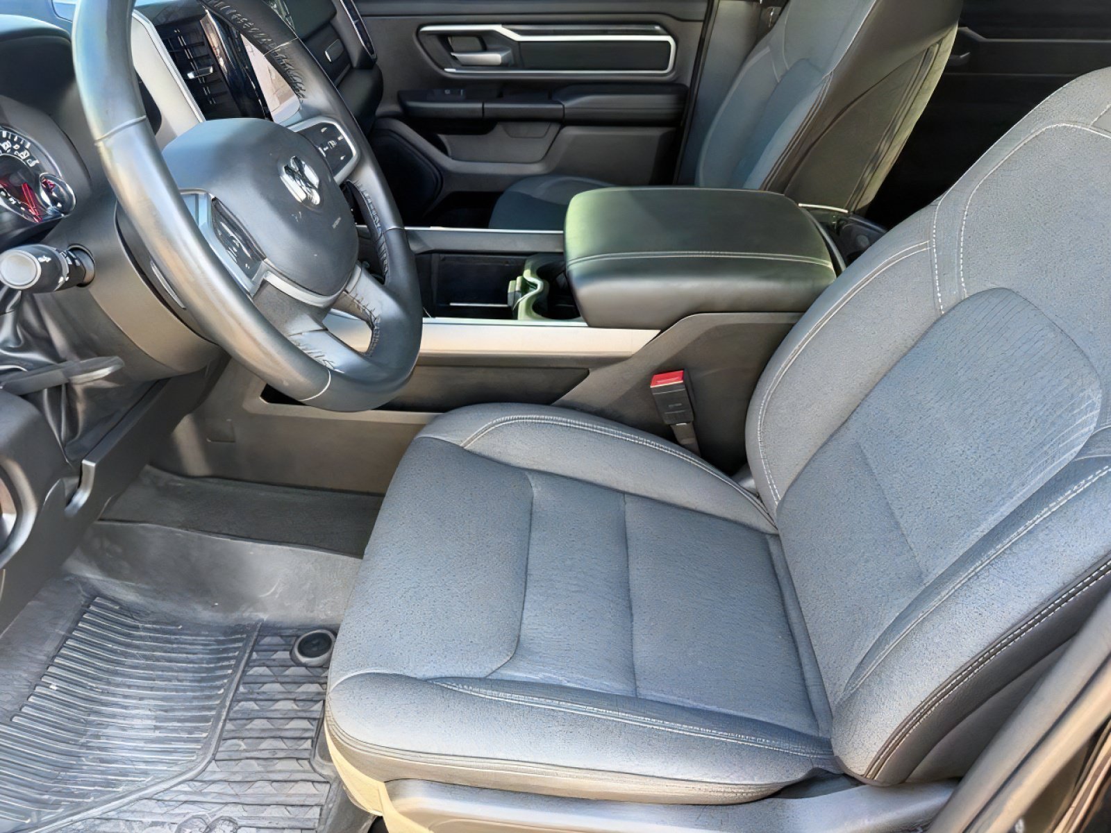 Used 2023 RAM 1500 Big Horn AWD/4WD image 16
