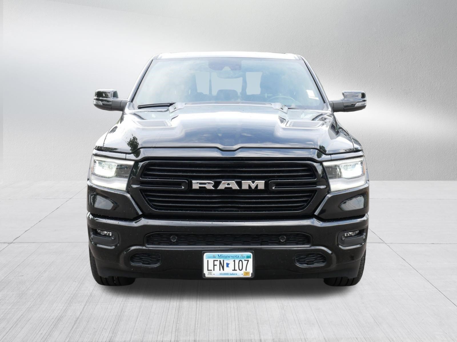 Used 2023 RAM 1500 Laramie AWD/4WD image 2