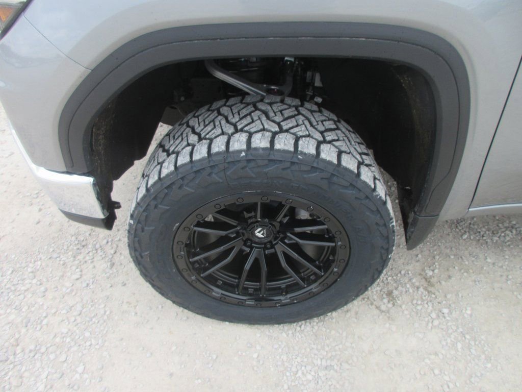 New 2026 GMC Sierra 1500 SLT w/ SLT Convenience Package image 12