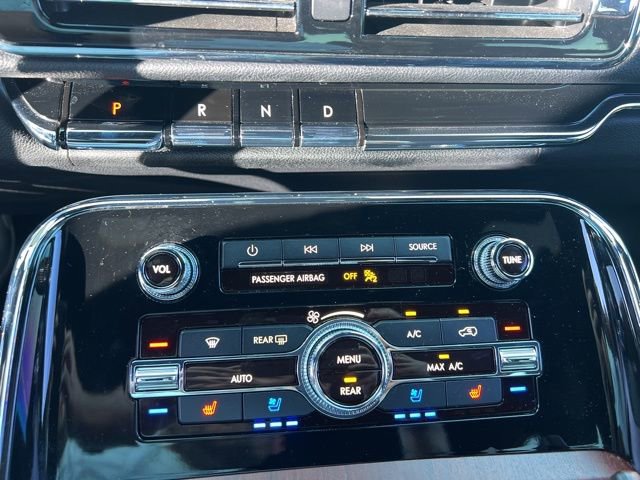 Used 2021 Lincoln Navigator 2WD image 20