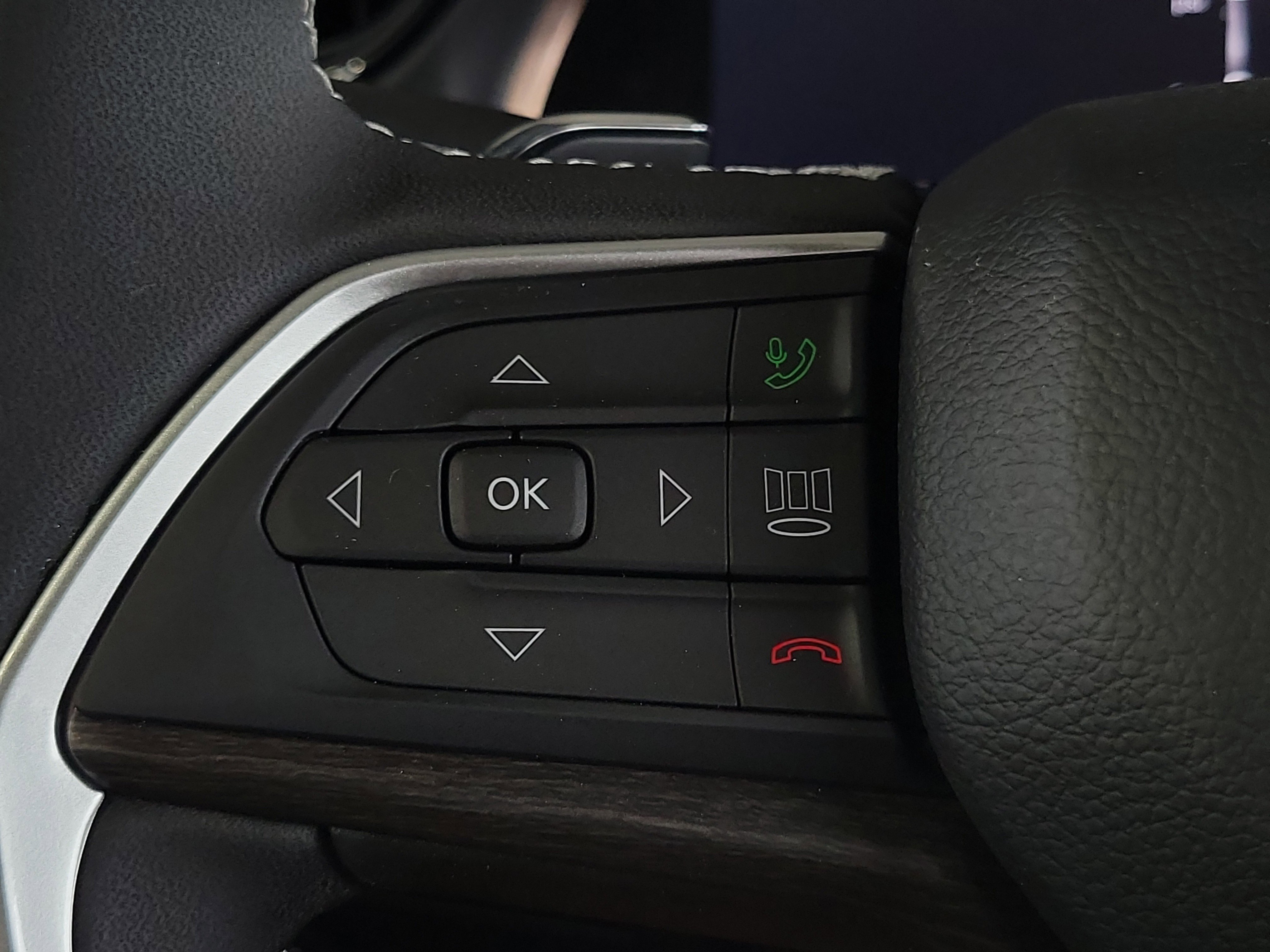 New 2026 Jeep Grand Cherokee L Limited RWD image 22