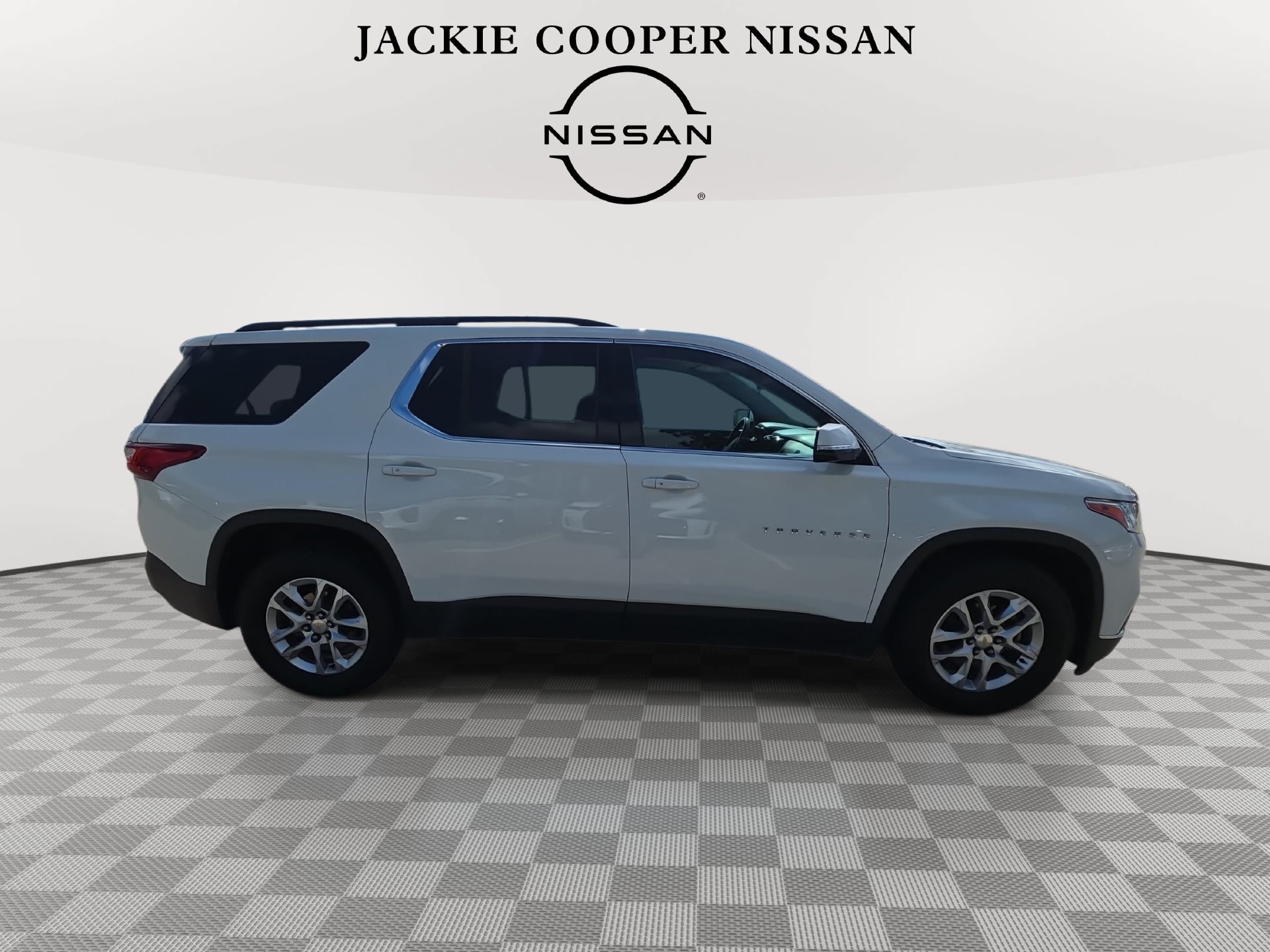 Used 2019 Chevrolet Traverse LT AWD/4WD image 4