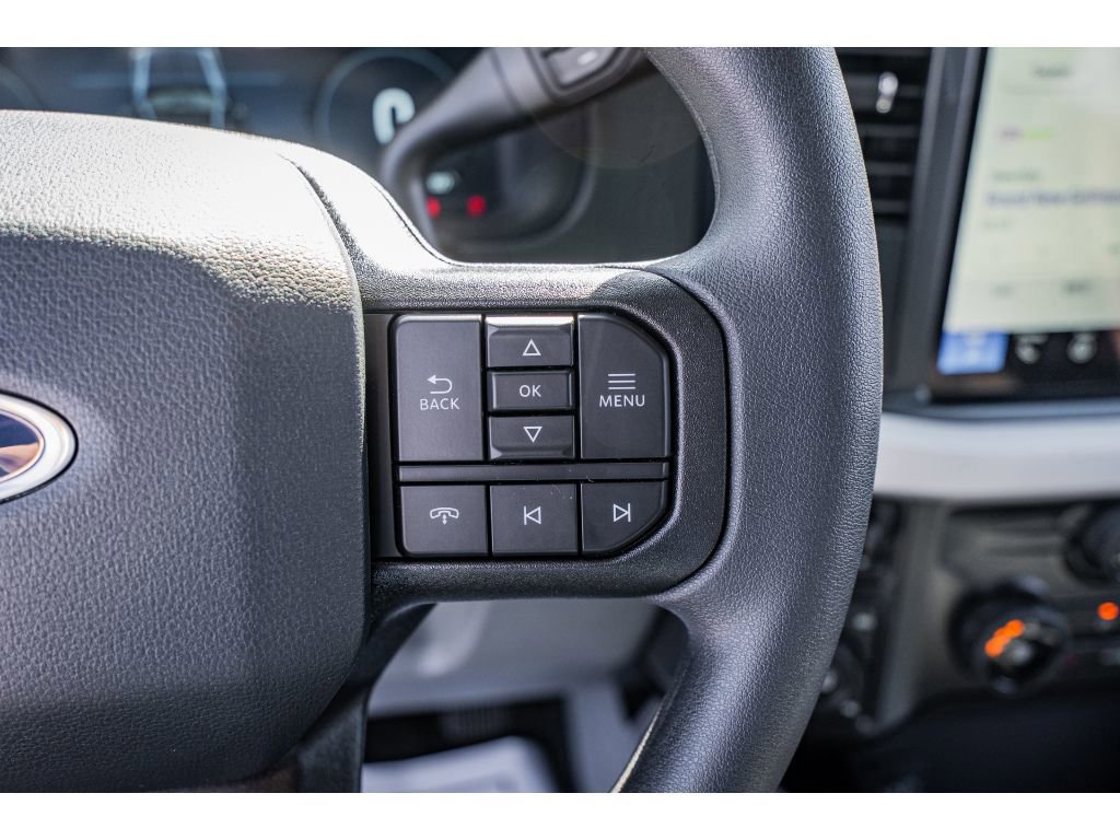 Used 2025 Ford F250 XLT w/ Black Appearance Package AWD/4WD image 13