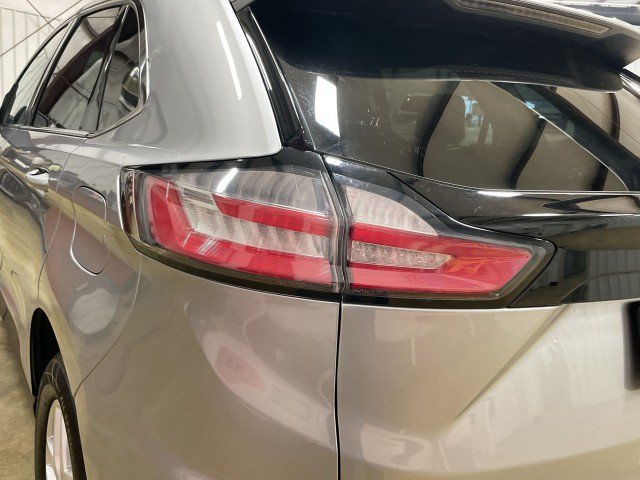 Used 2021 Ford Edge SEL AWD/4WD image 25
