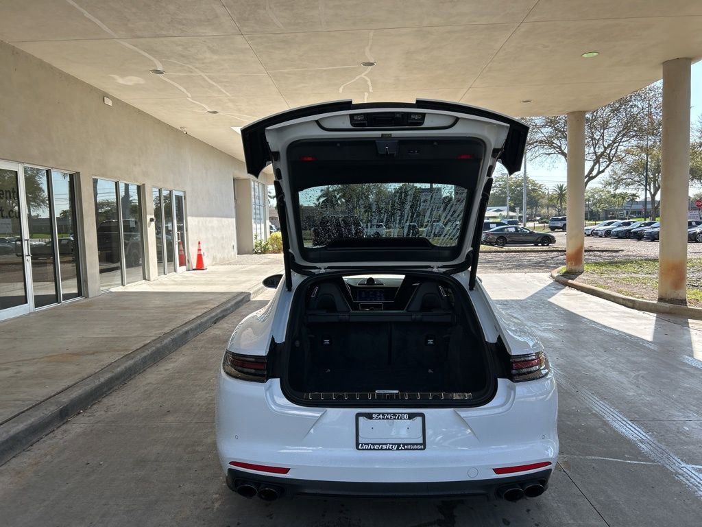 Used 2020 Porsche Panamera GTS image 38
