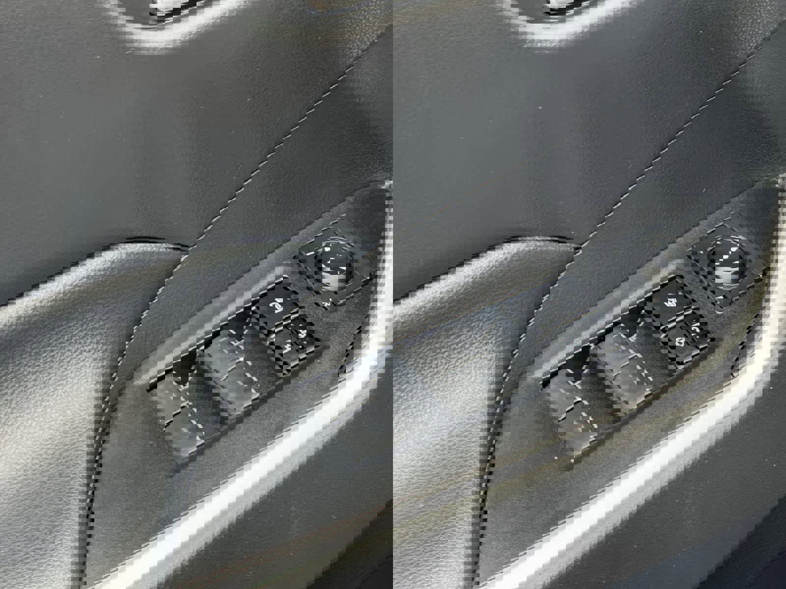 Used 2023 Toyota RAV4 XLE w/ Convenience Package image 17