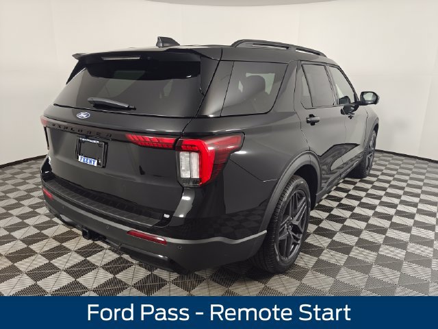 New 2027 Ford Explorer ST-Line w/ Premium Package AWD/4WD image 3