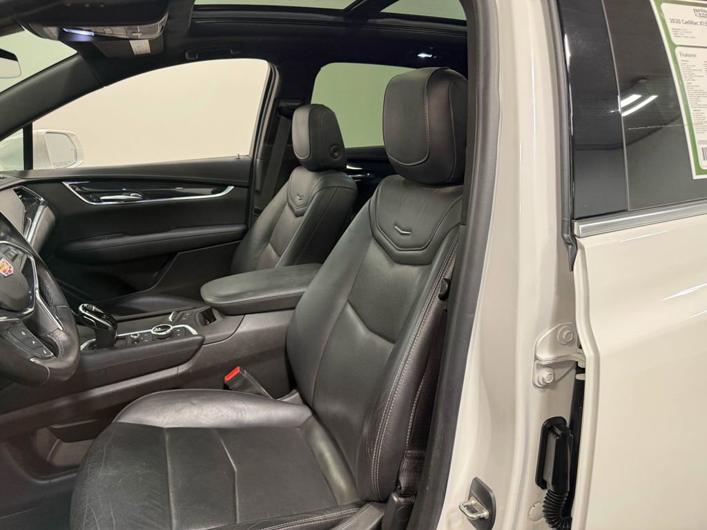 Used 2020 Cadillac XT5 Premium Luxury image 59