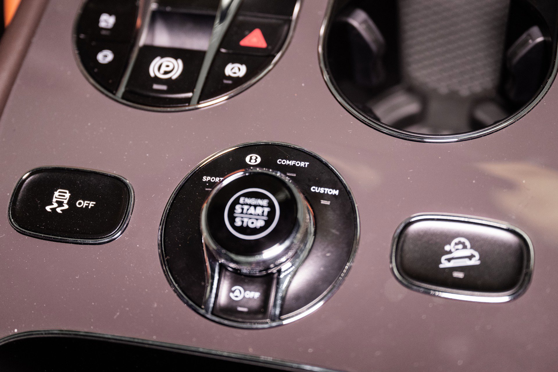 New 2025 Bentley Bentayga image 53