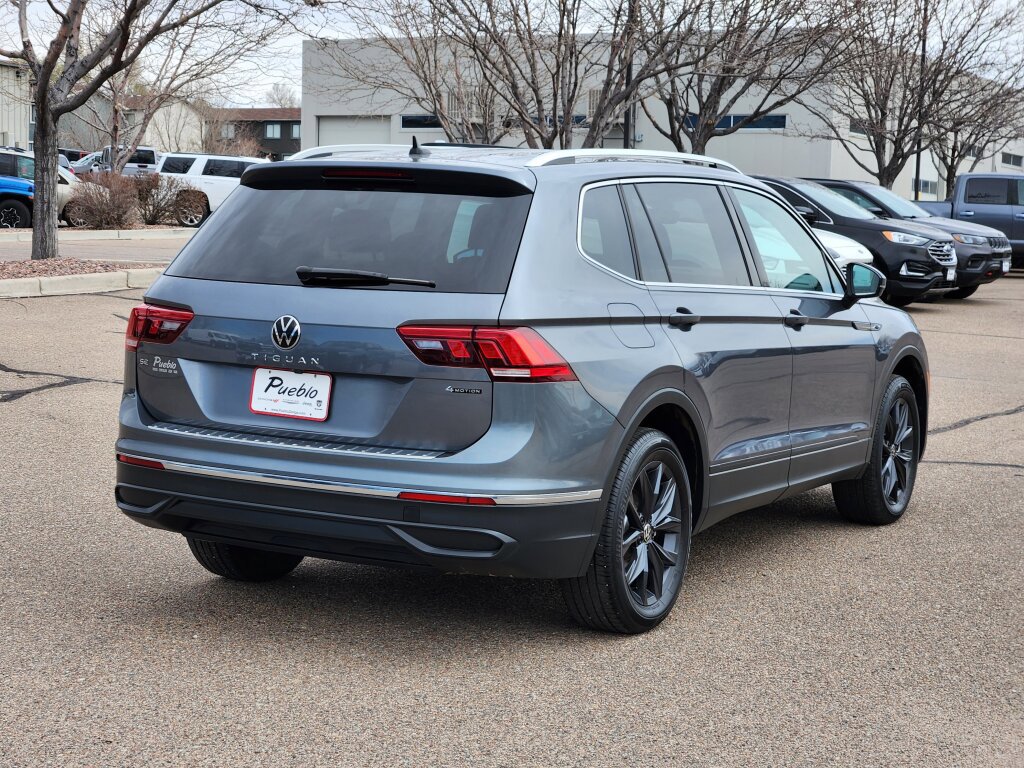 Used 2024 Volkswagen Tiguan SE image 3