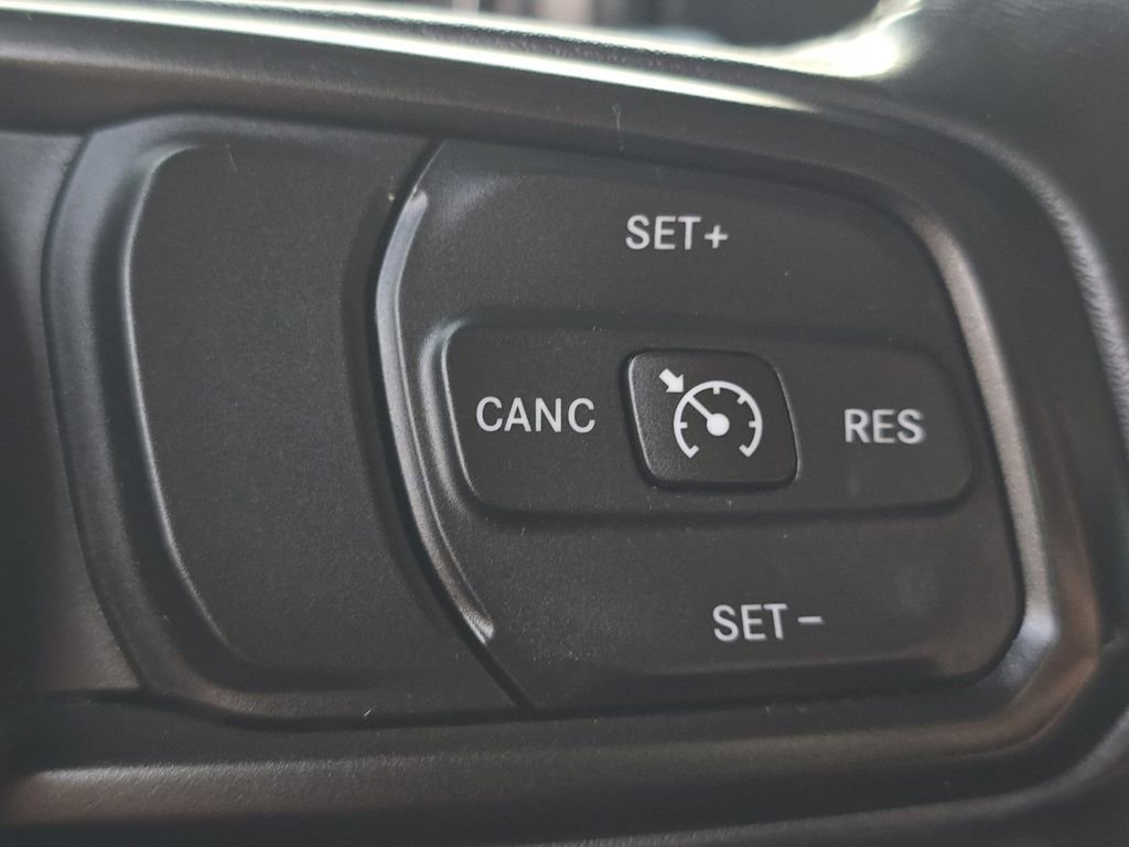 Used 2019 Jeep Wrangler Unlimited Sport S image 31