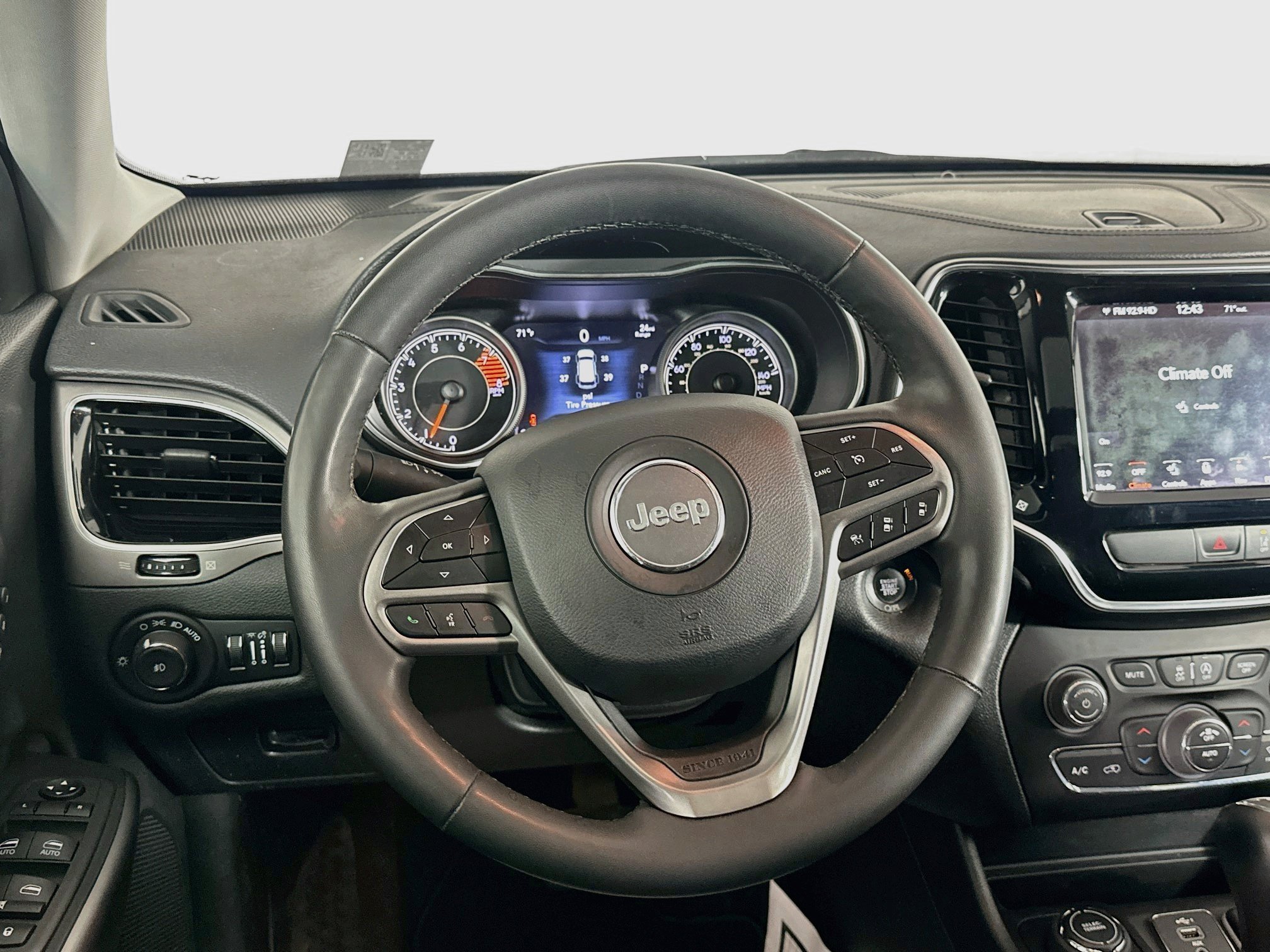 Used 2022 Jeep Cherokee Limited w/ Elite Package AWD/4WD image 18