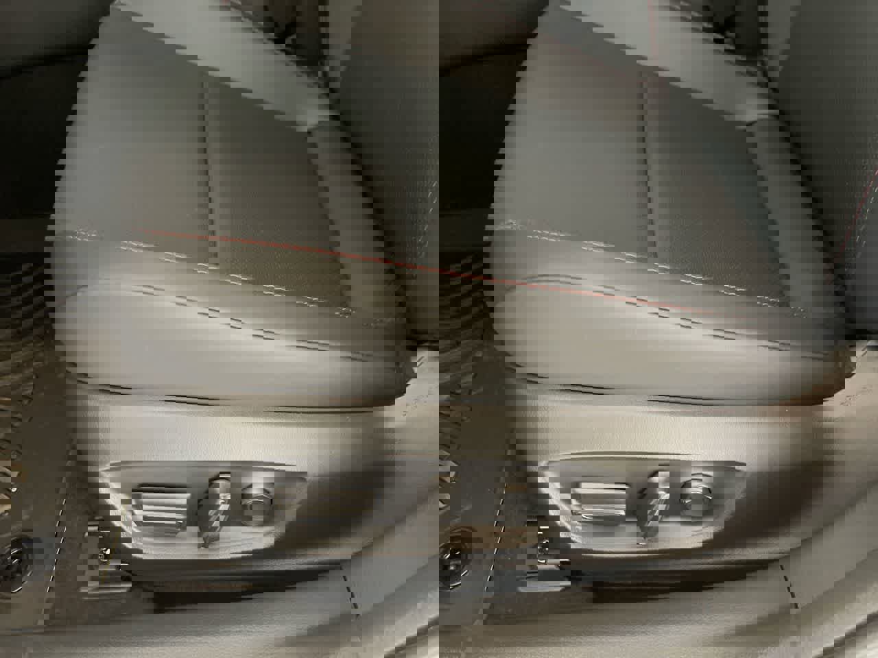 New 2026 Toyota Prius XSE image 12