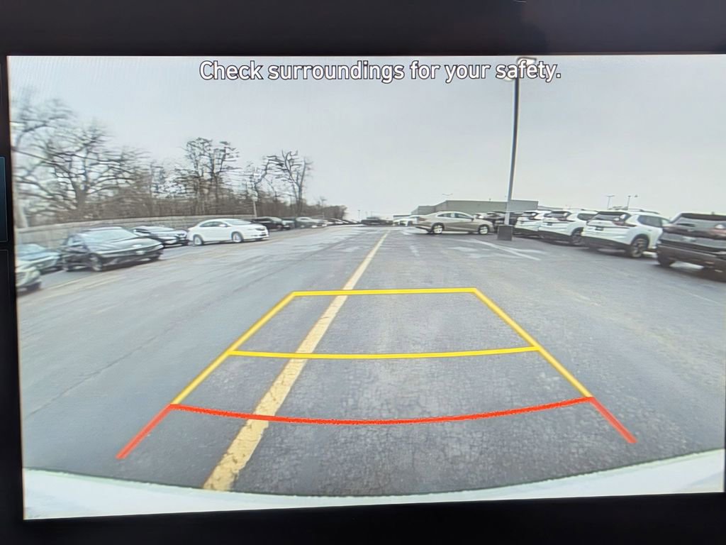 Used 2025 Hyundai Elantra SEL FWD image 18