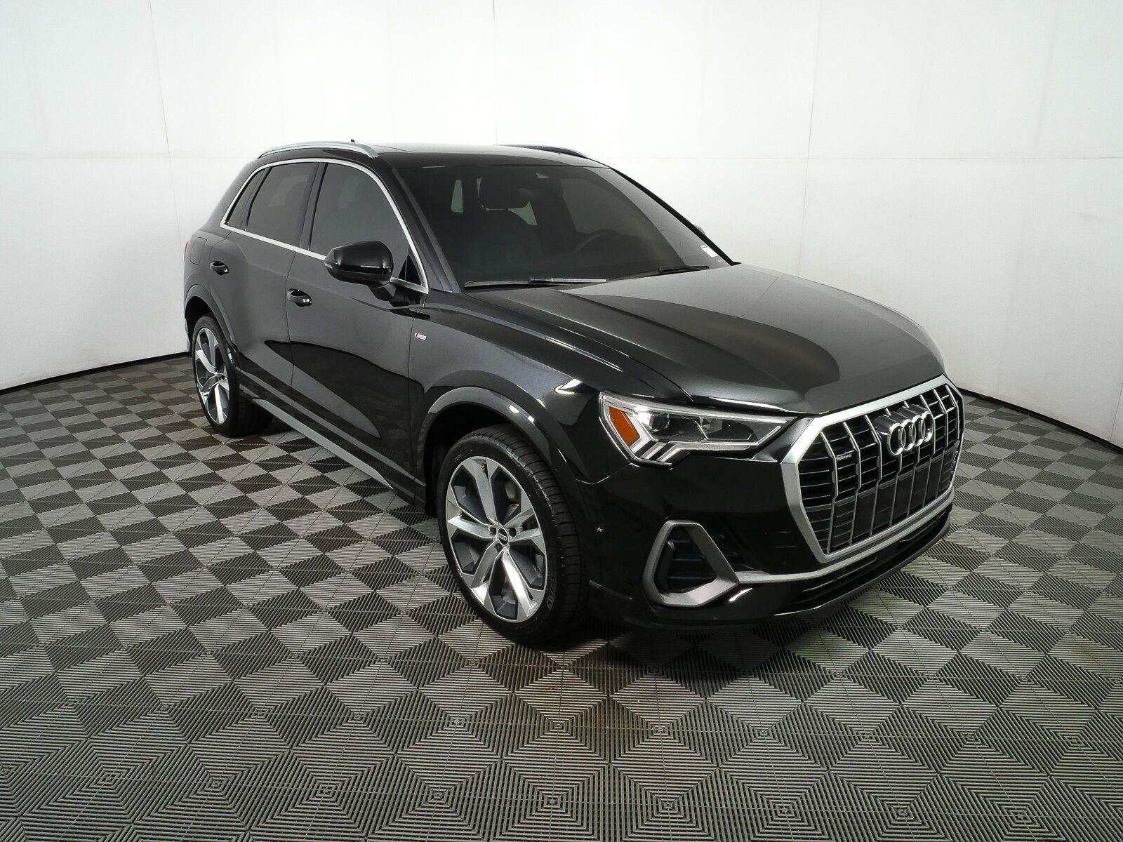 Used 2021 Audi Q3 2.0T Premium Plus w/ Premium Plus Package