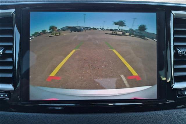 Used 2023 Chrysler Pacifica Touring-L FWD image 19