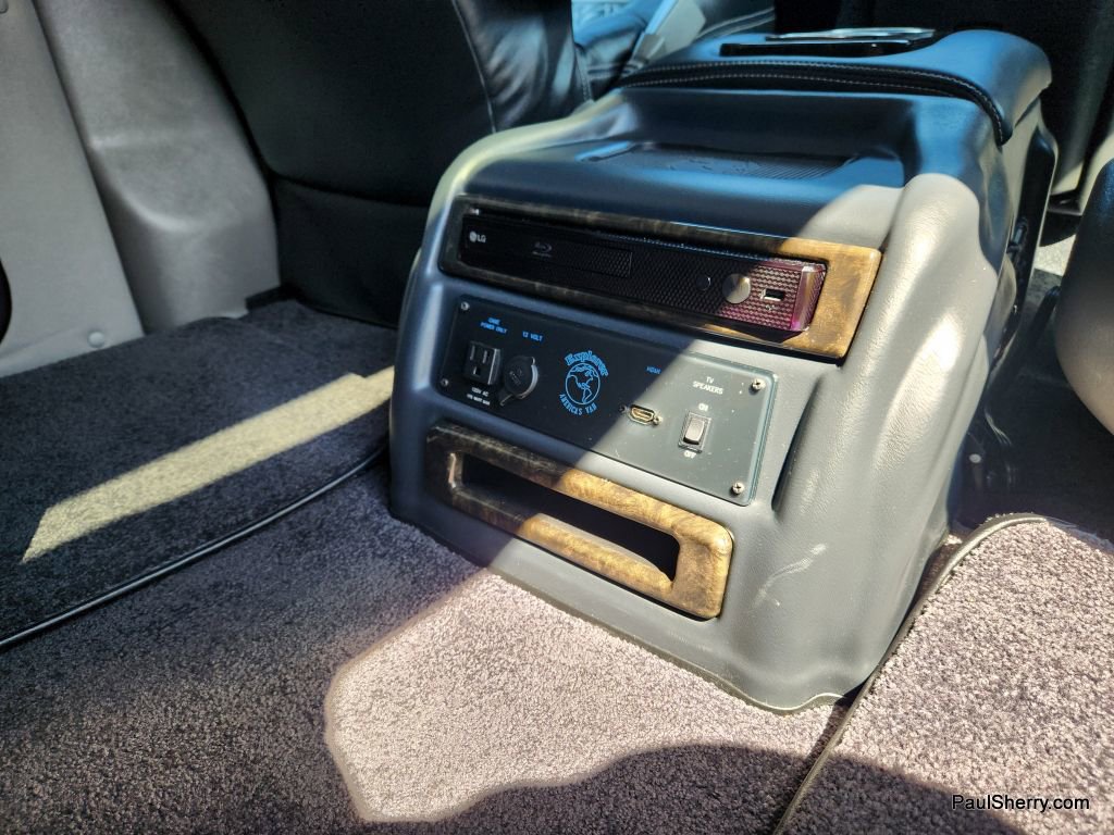 Used 2023 Chevrolet Express 2500 image 51