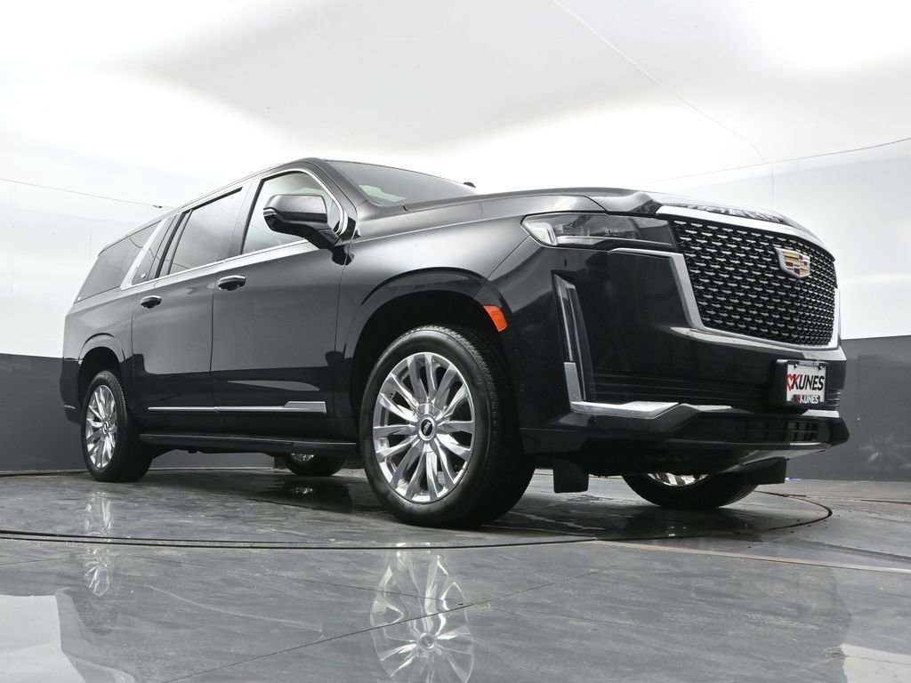 Used 2023 Cadillac Escalade ESV Premium Luxury image 49