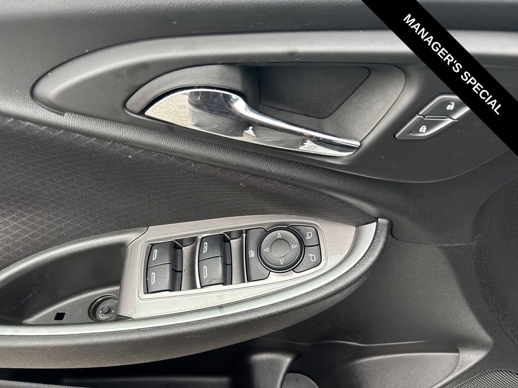 Used 2024 Chevrolet Malibu LT image 13
