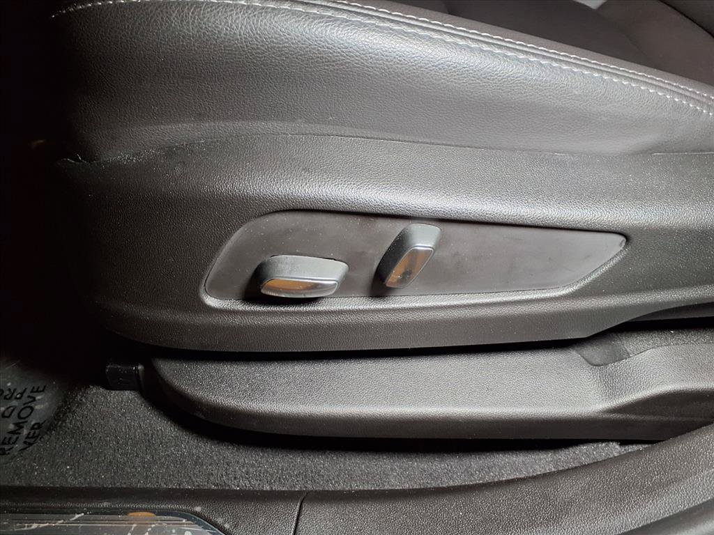 Certified 2024 Cadillac XT5 Luxury FWD image 14