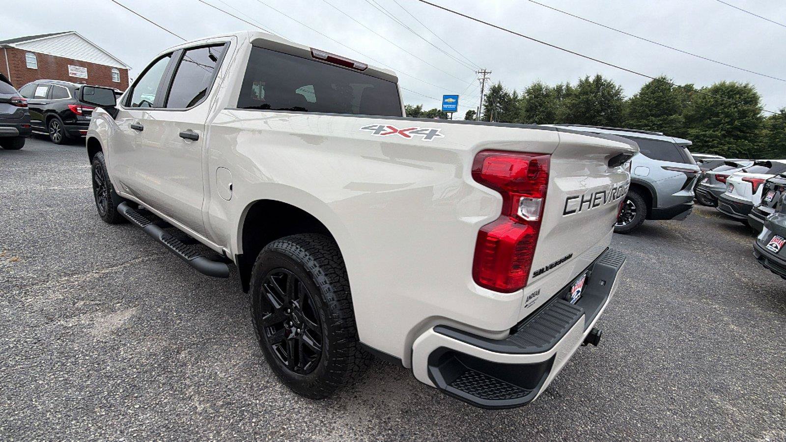 New 2026 Chevrolet Silverado 1500 Custom w/ Turbomax Blackout Package AWD/4WD image 10
