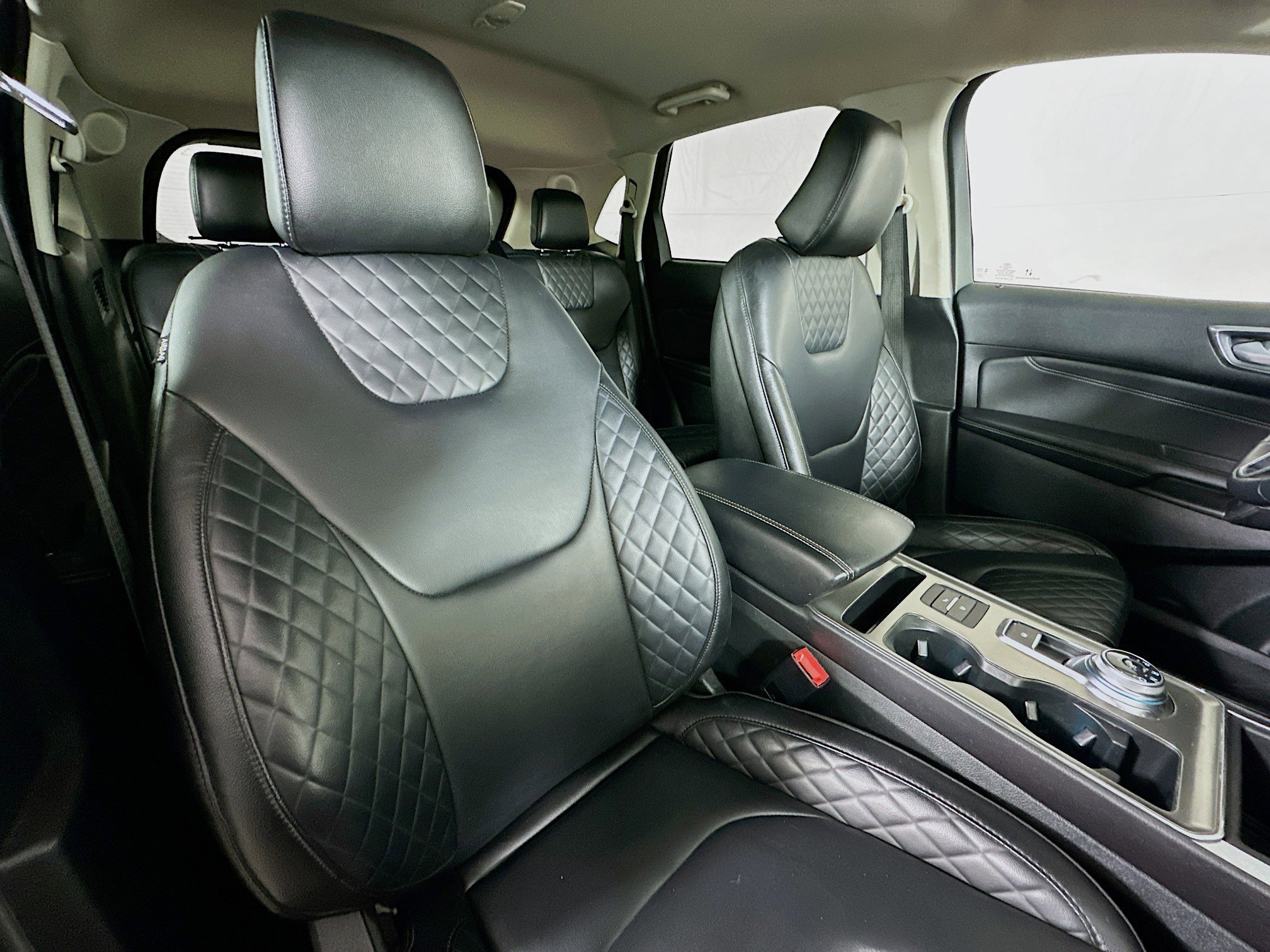 Used 2024 Ford Edge Titanium AWD/4WD image 25