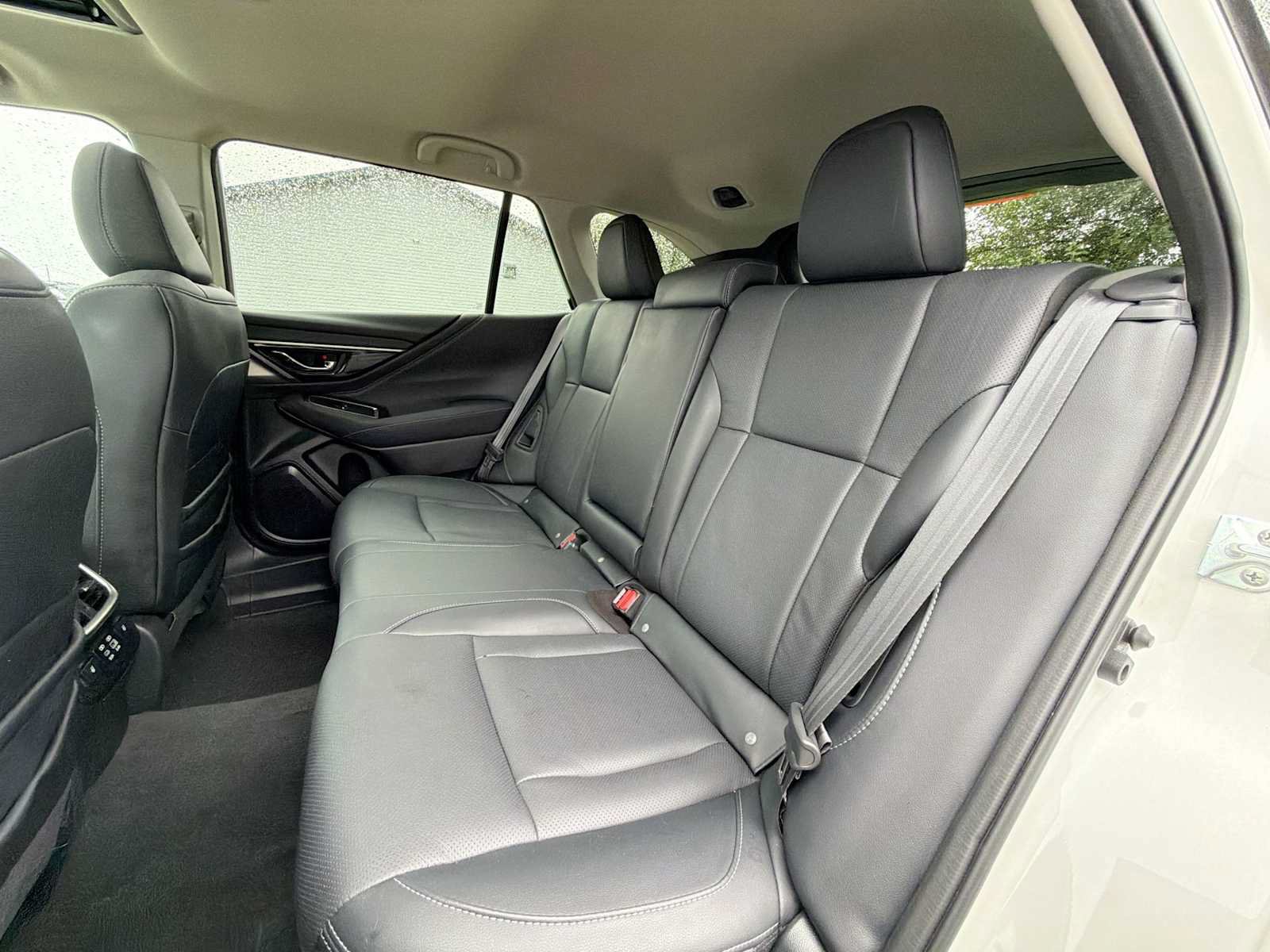 Certified 2024 Subaru Outback Limited AWD/4WD image 17