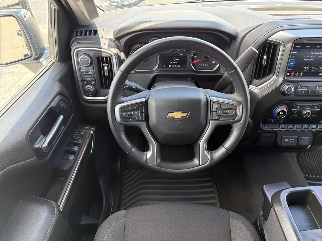 Used 2022 Chevrolet Silverado 1500 LT AWD/4WD image 15