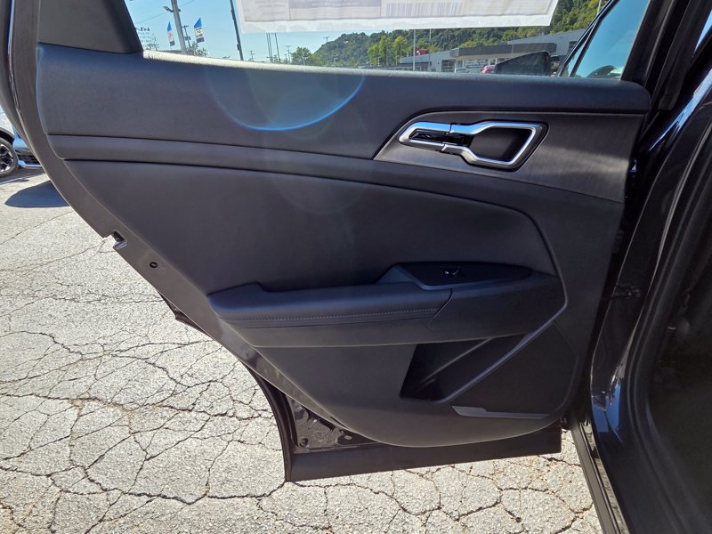 New 2026 Kia Sportage X-Line w/ X-Line Premium Package AWD/4WD image 19