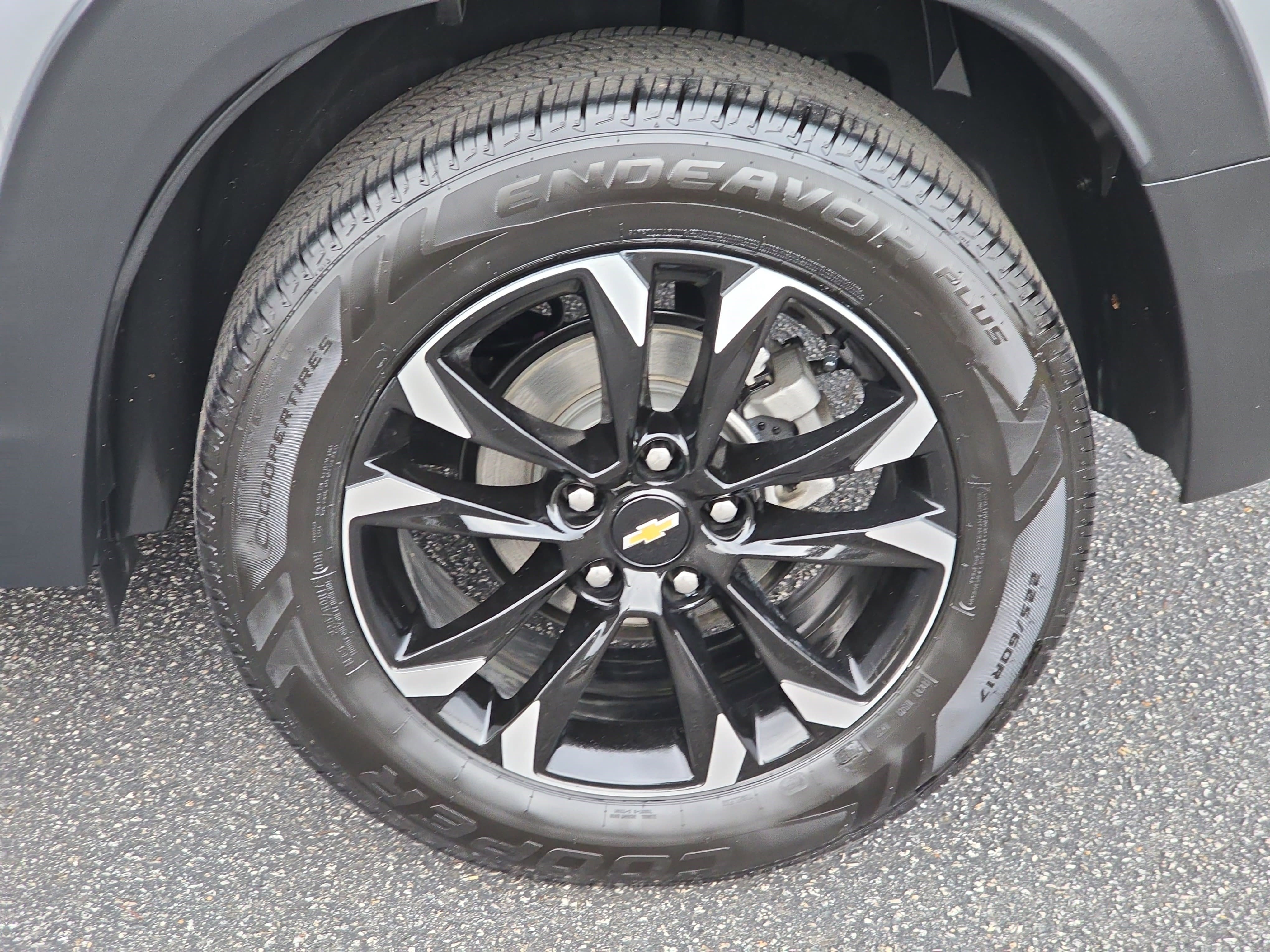 Used 2023 Chevrolet TrailBlazer LT image 32