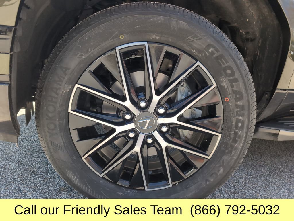 Used 2024 Lexus GX 550 AWD/4WD image 29