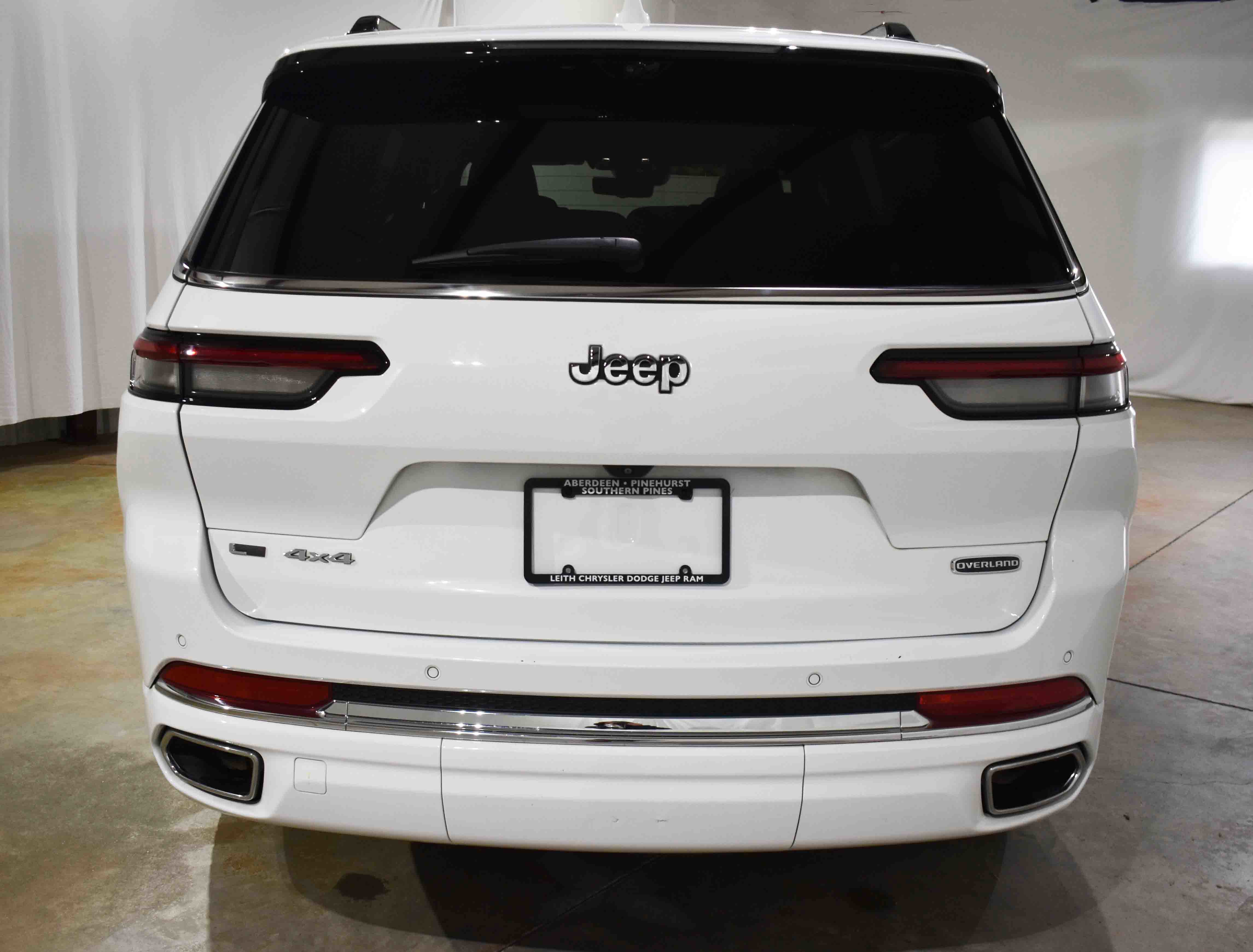 Used 2021 Jeep Grand Cherokee L Overland w/ Luxury Tech Group IV image 8