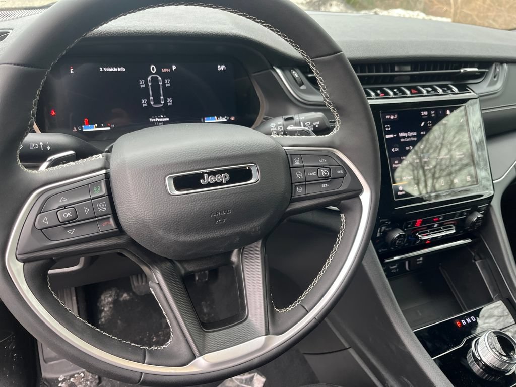 New 2026 Jeep Grand Cherokee L 4WD image 19