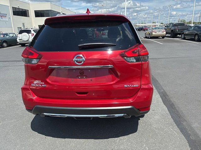 Used 2017 Nissan Rogue SV w/ SV Premium Package AWD/4WD image 10