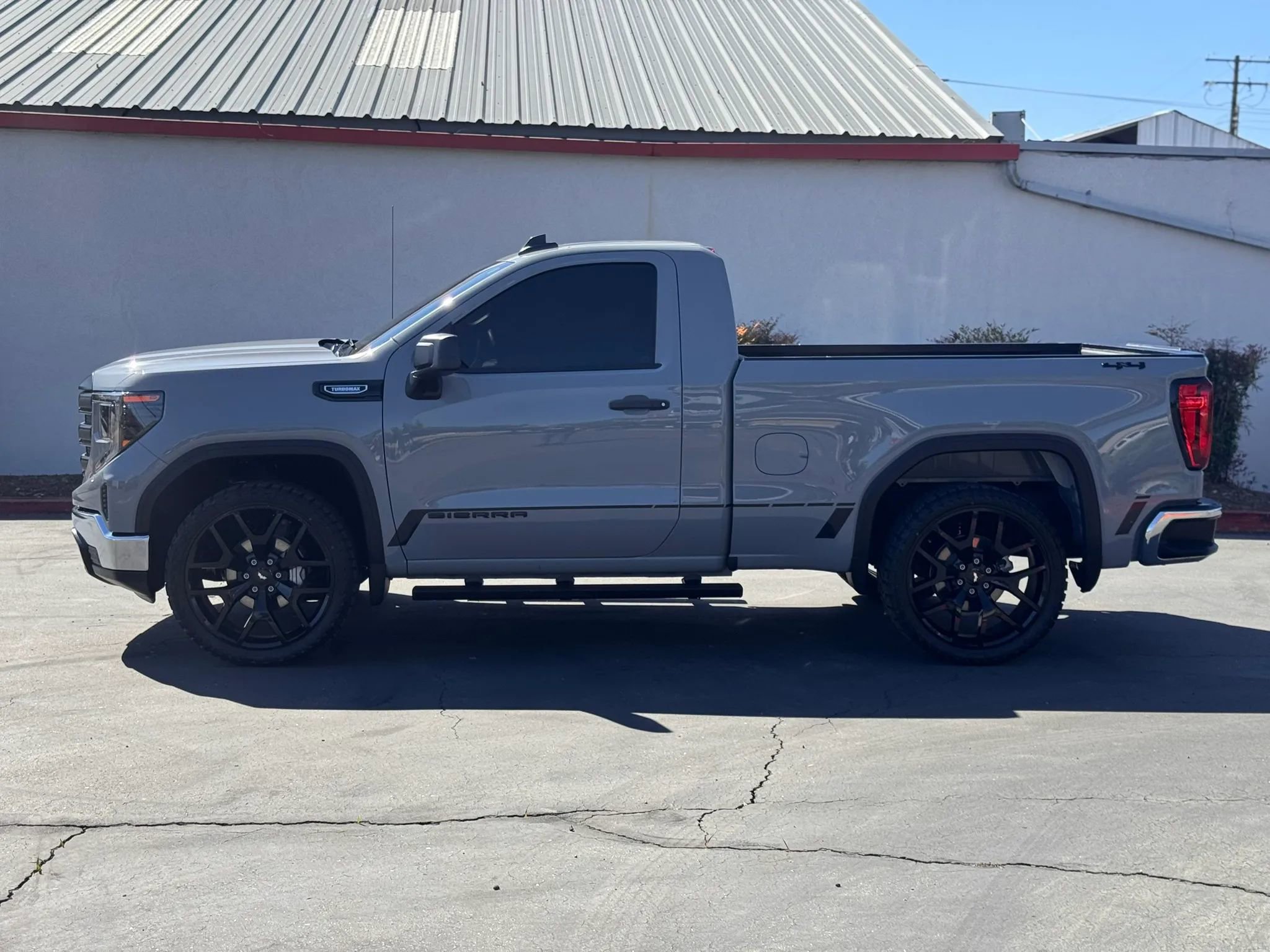 Used 2025 GMC Sierra 1500 Pro w/ Pro Value Package AWD/4WD image 3