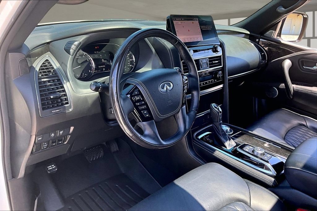 Used 2024 INFINITI QX80 Sensory w/ Cargo Package AWD/4WD image 16