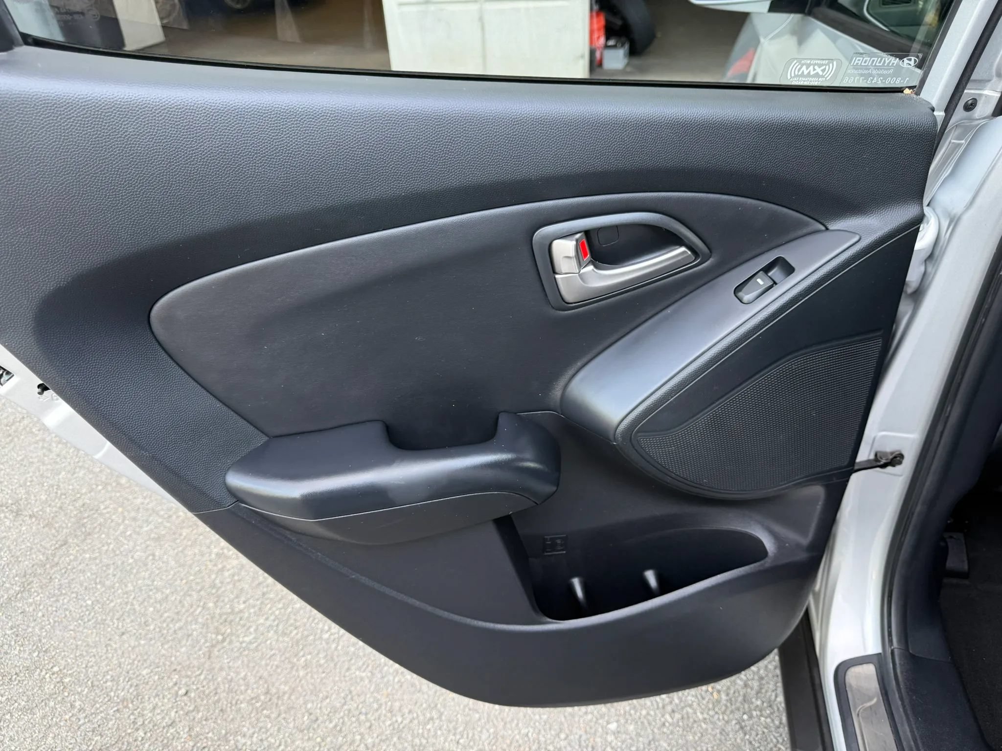 Used 2012 Hyundai Tucson Limited FWD image 21