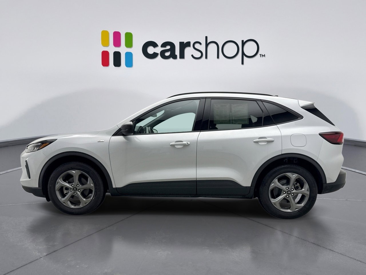 Used 2025 Ford Escape ST-Line w/ Equipment Group 301A image 2