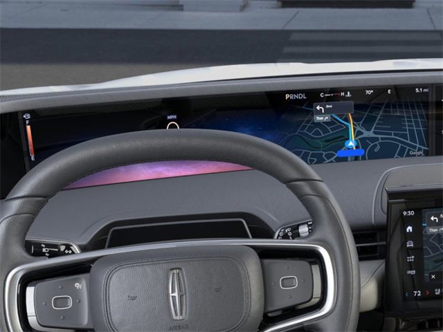 New 2025 Lincoln Nautilus Premier image 13