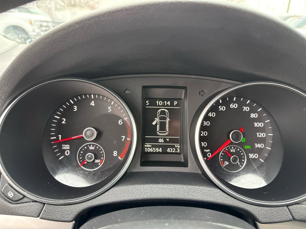 Used 2011 Volkswagen Golf 4-Door image 14