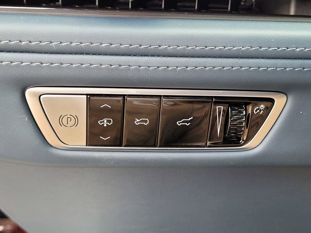 New 2025 Cadillac Escalade IQ Sport 2 w/ LPO, ONYX Package image 13