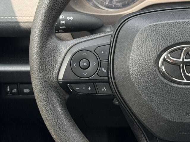 Certified 2025 Toyota RAV4 XLE FWD image 13