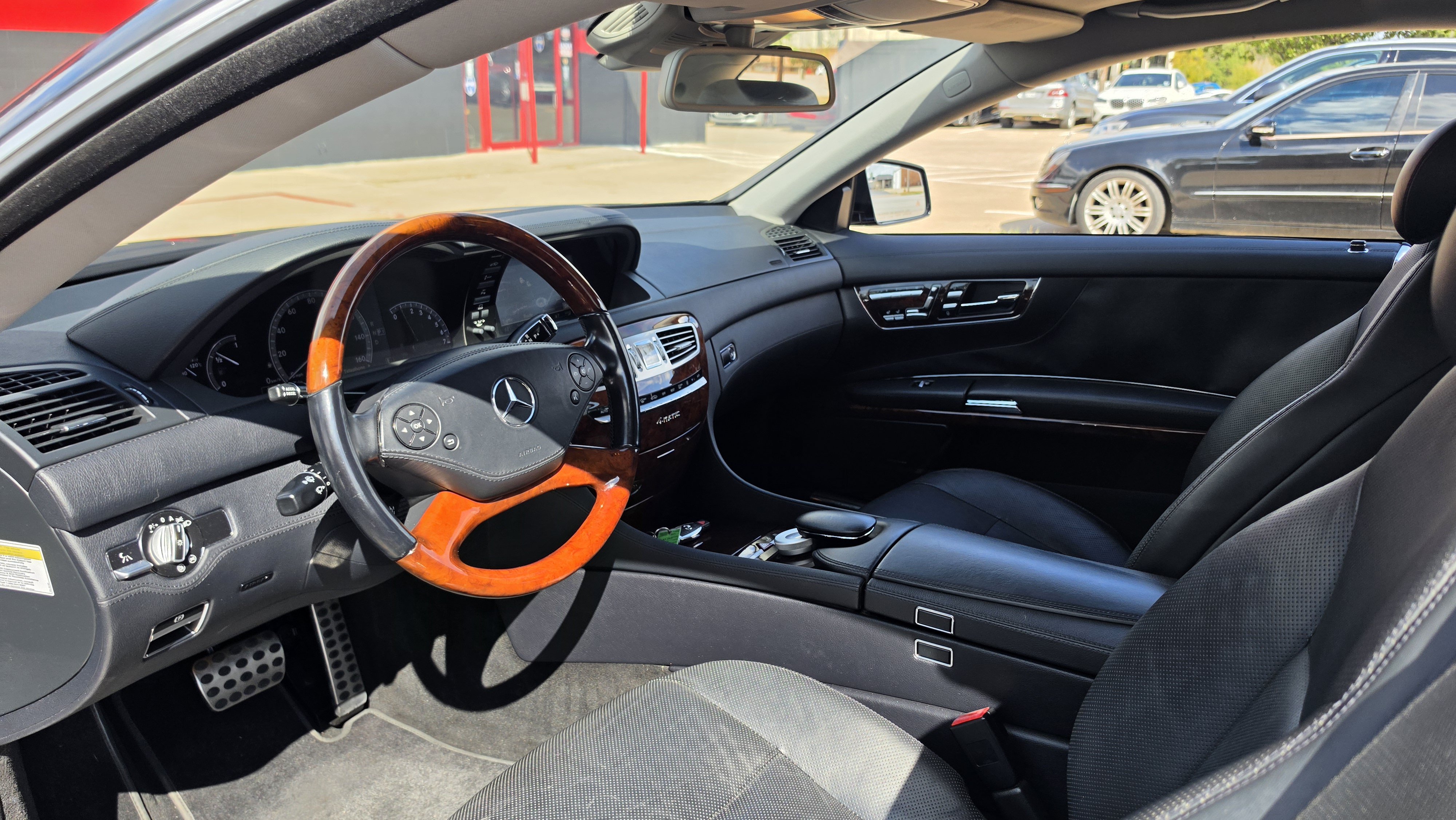 Used 2012 Mercedes-Benz CL 550 4MATIC w/ Sport Pkg image 22