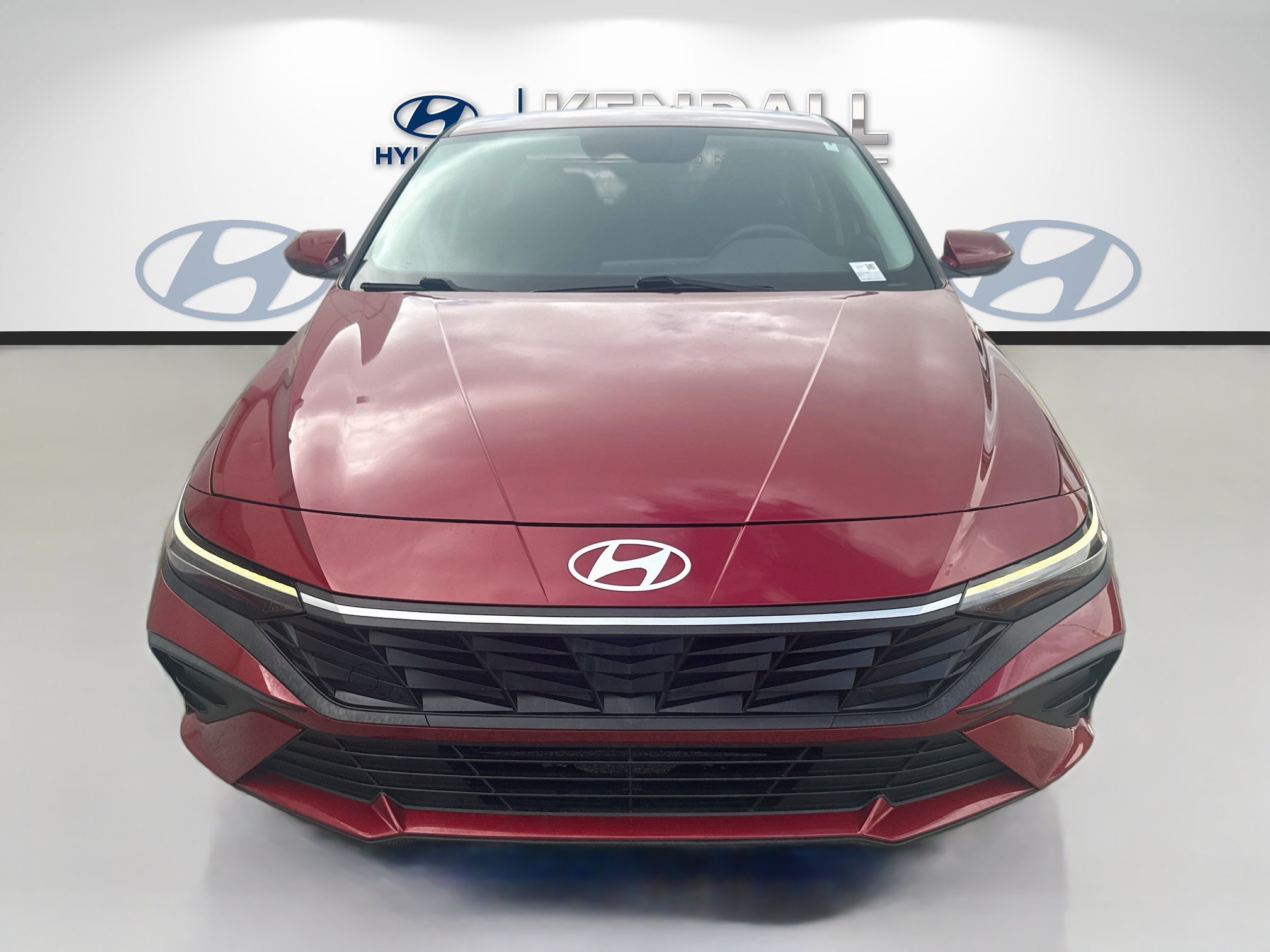 Used 2024 Hyundai Elantra SEL FWD image 2