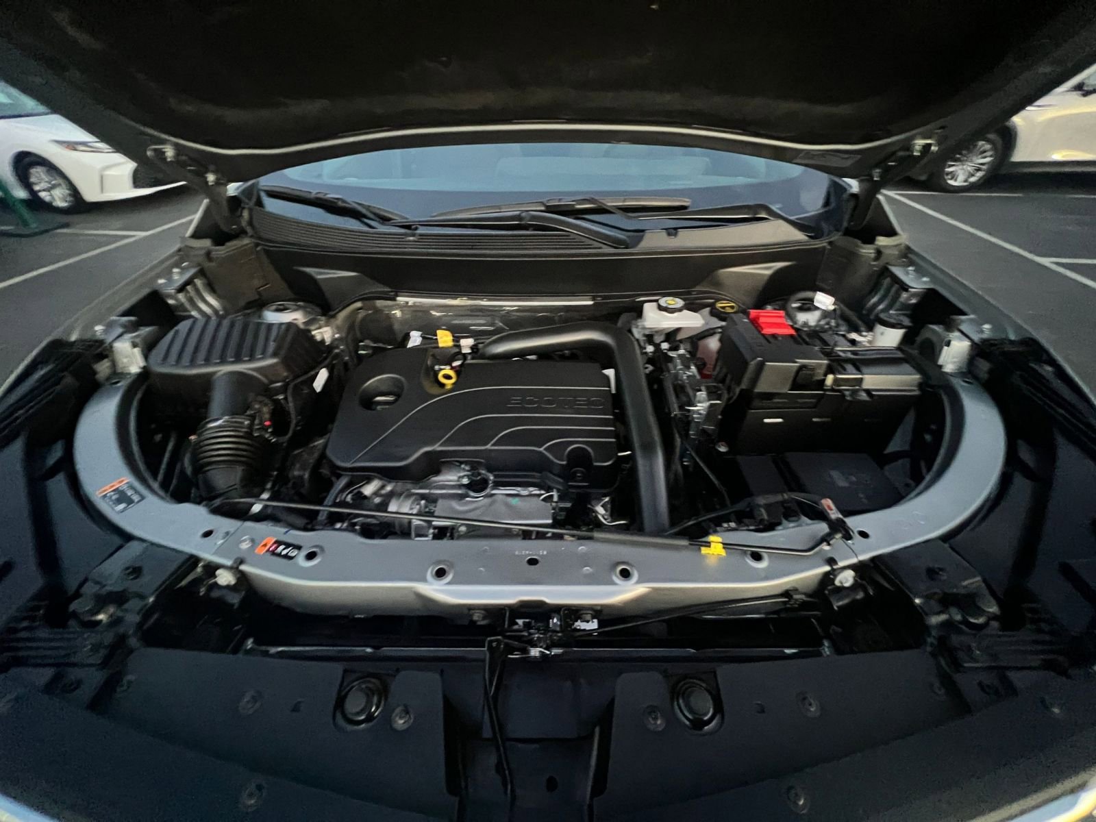 Used 2025 Chevrolet Equinox LT image 32