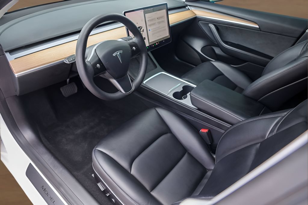 Used 2021 Tesla Model 3 Standard Range Plus RWD image 11