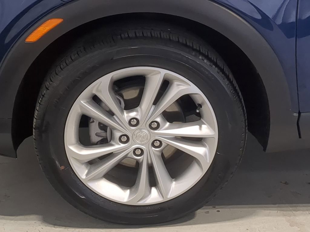 Used 2023 Buick Encore GX Preferred w/ Cold Weather Comfort Package FWD image 17