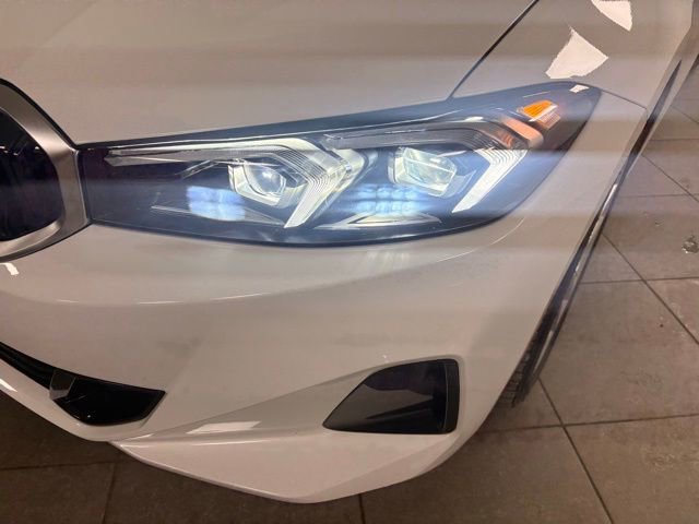 Used 2024 BMW 330i xDrive Sedan w/ Convenience Package image 7